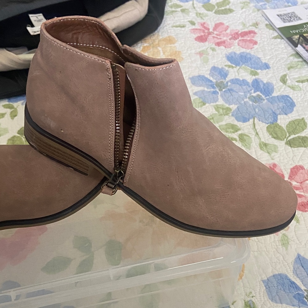 Women's Tan Ankle Boots
